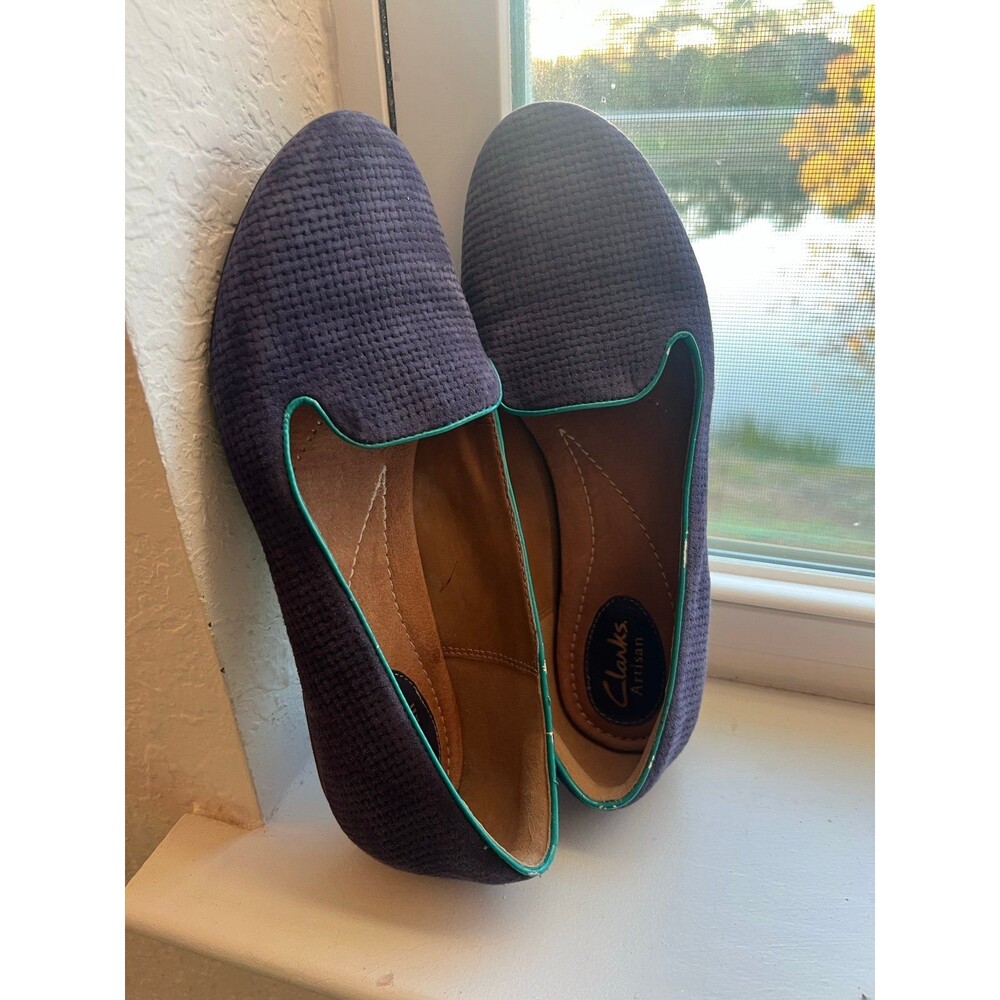 Clarks Artisan Leather Slip-On Flats in Navy Blue and Teal Lining Women’s 7.5
